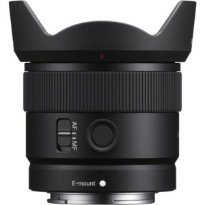 Lente Sony E 11mm f/1.8 montura E para cámaras APS-C